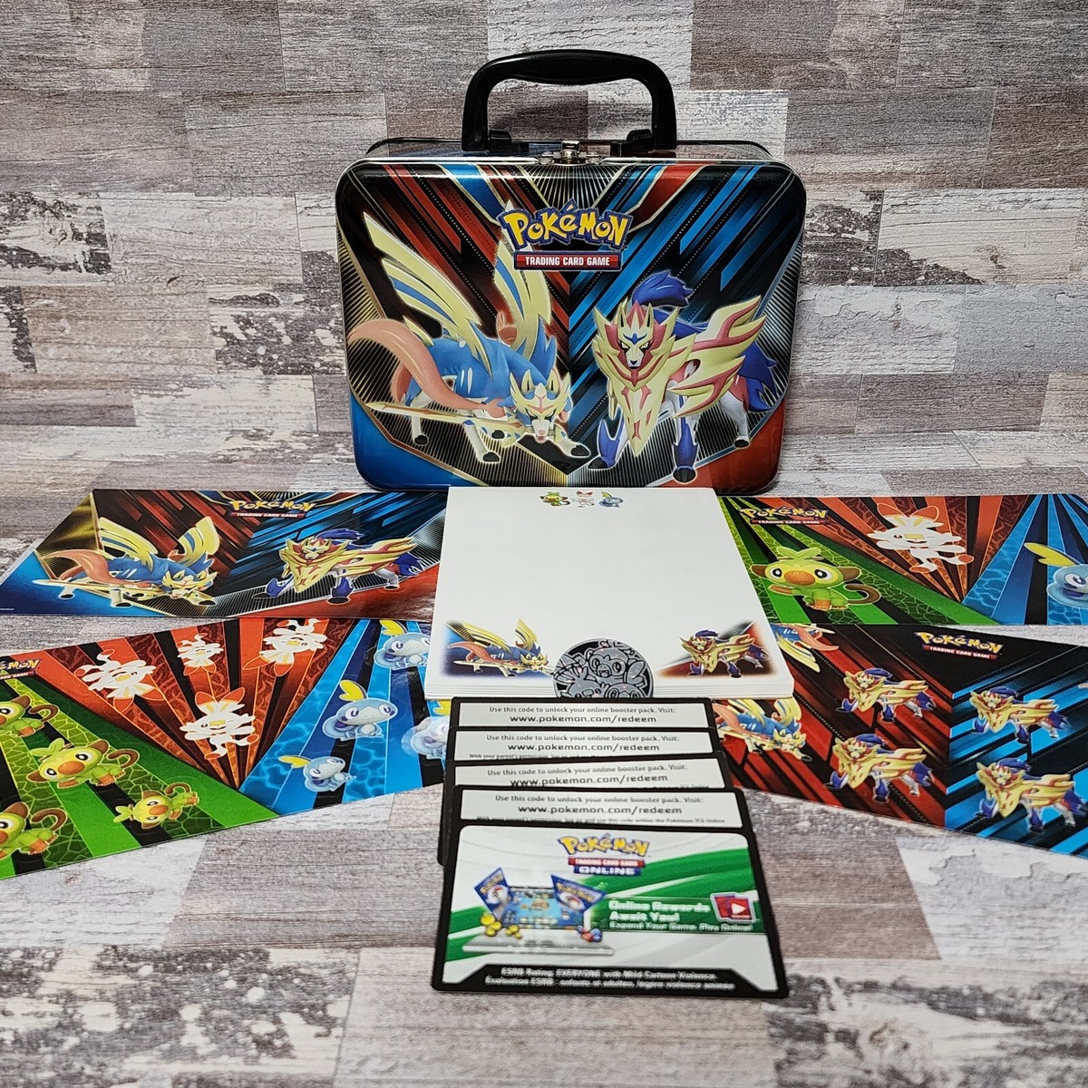 超希少✨️ コリンシアン ミニチュアーズ ラッキーボックス 15箱 計105体 Pokemon TCG Tin Lunchbox 2020 Collectors Chest Stickers Grookey