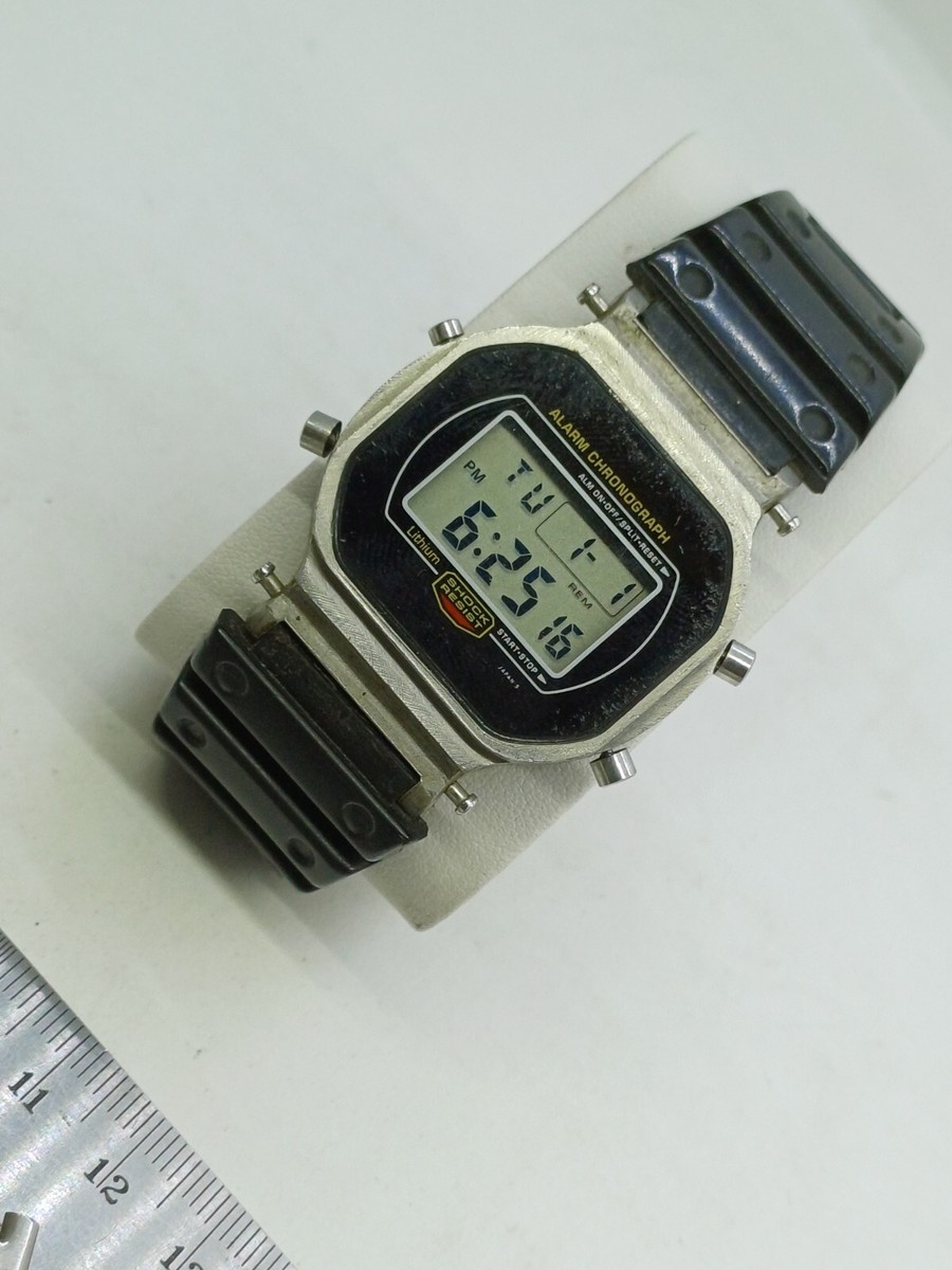 VINTAGE CASIO G-SHOCK 901 DW-5700 ALARM CHRONOGRAPH WATCH 200M S