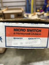 Box Of 41 HONEYWELL BZ-2RQIT-PI LIMIT SWITCH MICROSWITCH