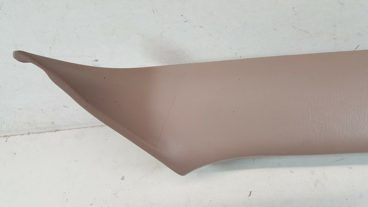 1997-1999 Ford F-150 Expedition Windshield A Pillar Trim Passenger