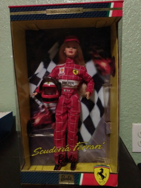 Barbie scuderia ferrari