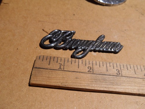 CADILLAC 2 Brougham S & S HEARSE FLOWER CAR METAL BADGE AMBULANCE S+S NICE - Picture 12 of 12