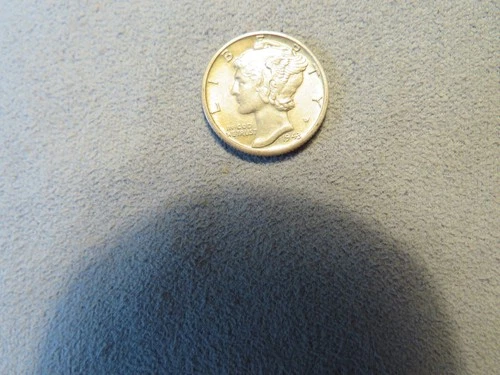 1943 D Mercury Dime. Beautiful  BU Full Split Bands