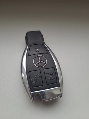 Mercedes R171 W117 W204 W207 W212 Schlüssel Fernbedienung 2008DJ4519