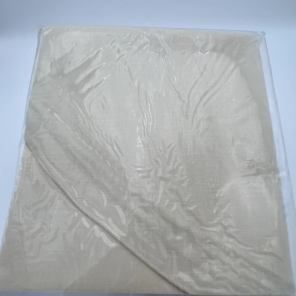 Vintage JC Penney Linen Weave Tablecloth 52 X 70” Pale Camel Beige NOS - Image 3 of 4