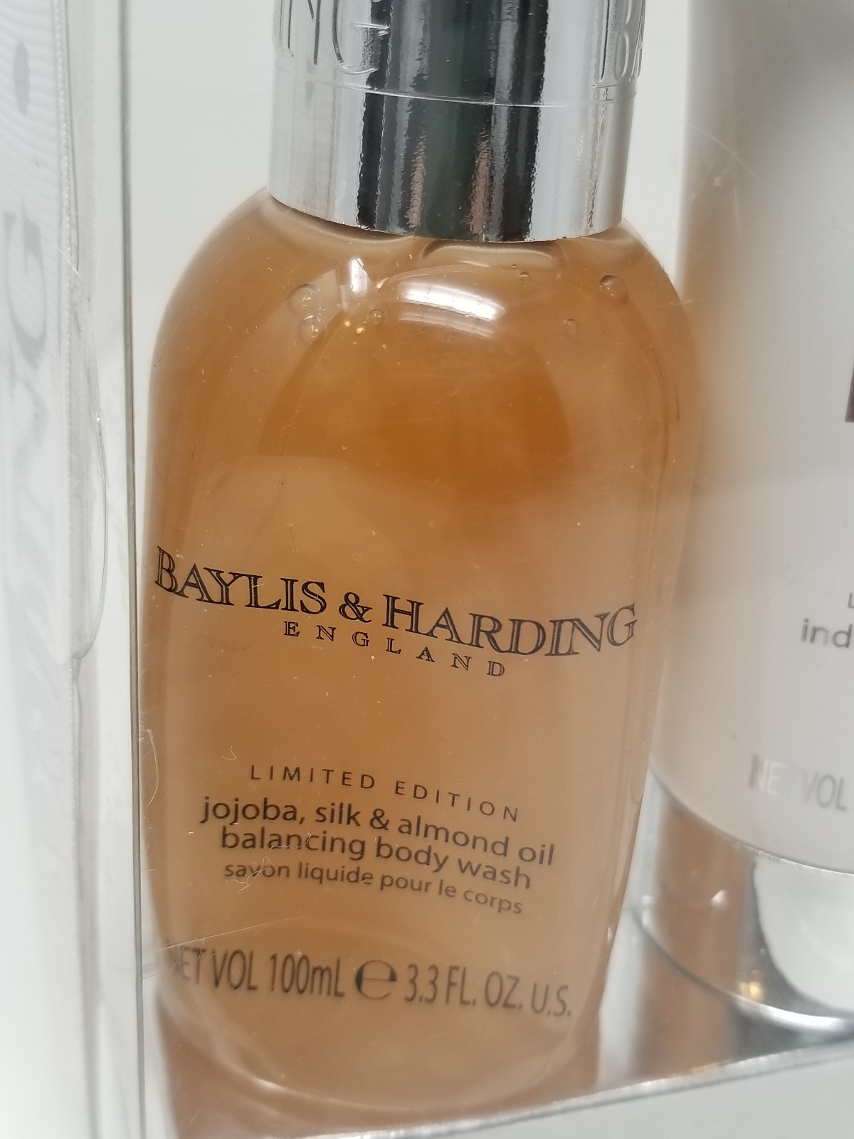 Baylis & Harding England Jojoba, Silk & Almond Oil 5 Piece Gift Set