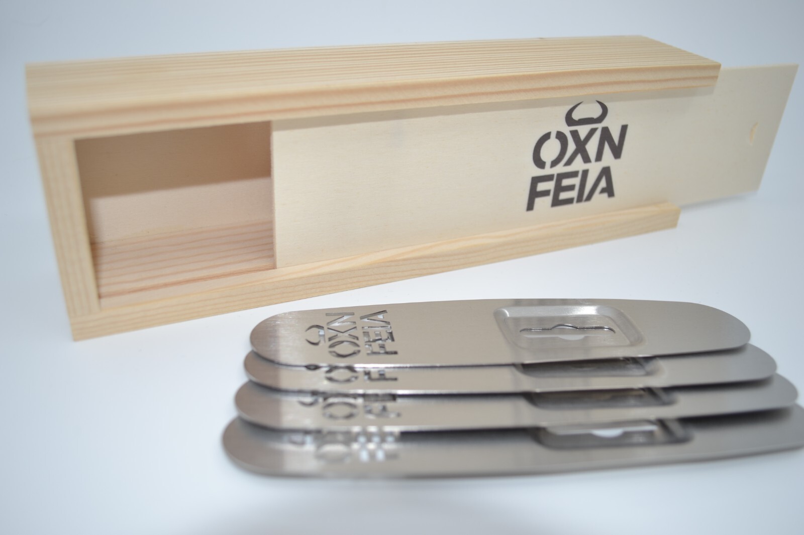 OXNFEIA® Feuerzangen 4 Stück mit Holzbox Feuerzangenbowle Glühwein Zuckerhalter