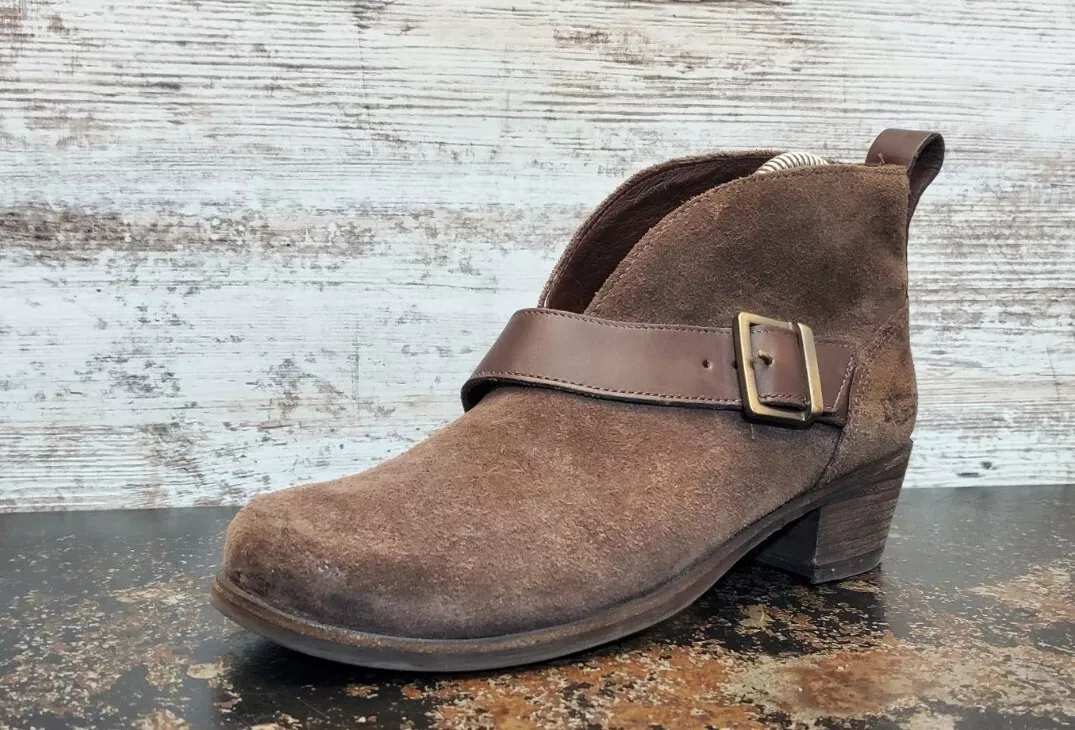 Ugg wright belted ankle boots sale