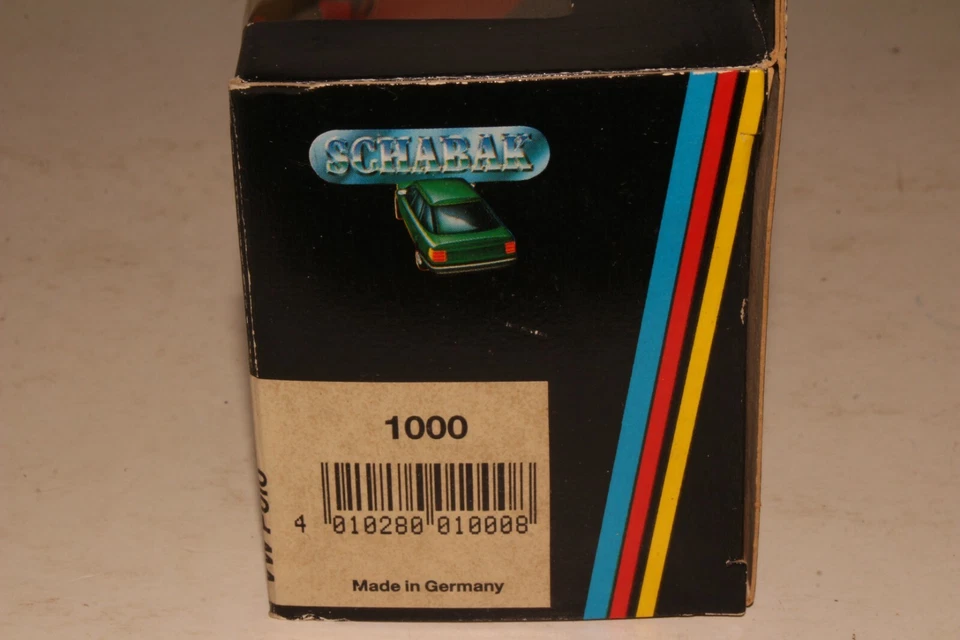 Schabak 德国制造,大众 Polo Coupe 1: 43 比例盒装亮红色 — 第 3/4 张图片