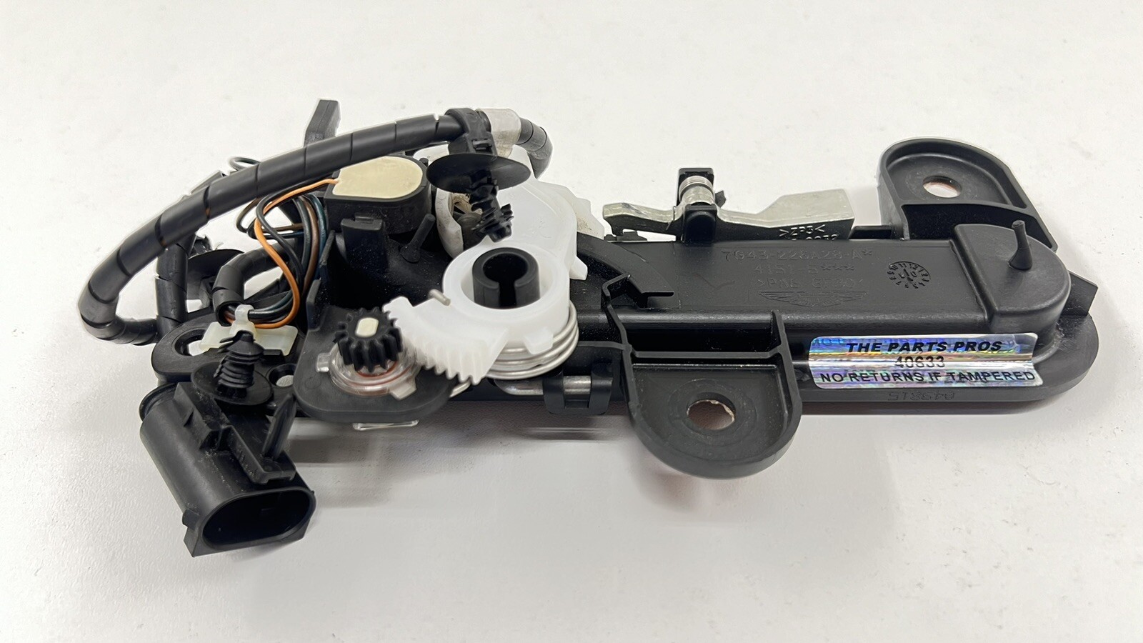 07-17 ASTON MARTIN VANTAGE DRIVER LEFT EXTERIOR DOOR HANDLE 7G43-226A28-A OEM