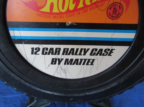 HOT WHEELS RED LINE 12 CAR RALLY CASE BY MATTEL VINTAGE 1967 USED CONDITION - Picture 2 of 5