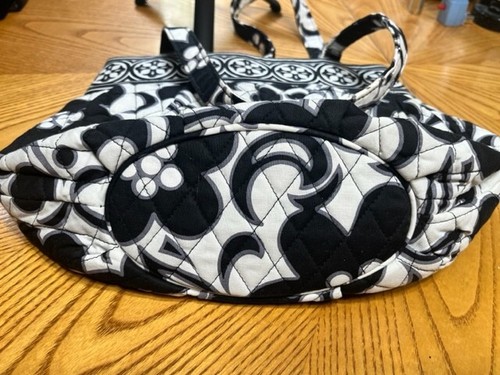 VERA BRADLEY NIGHT & DAY TOGGLE TOTE BLACK AND WHITE WITH BLACK AND WHITE WALLET - Picture 4 of 9