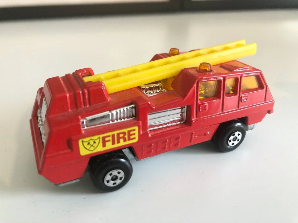 Matchbox Superfast #22 Blaze Buster - Image 2 of 2