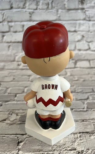 St. Louis Cardinals CHARLIE BROWN Peanuts 50th Anniversary 2017 Bobblehead NIB - Picture 4 of 13