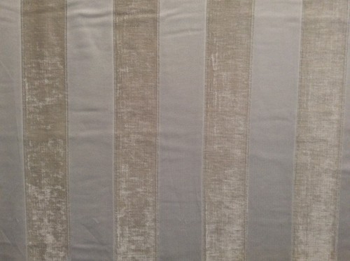 Voyage Araya chenille ivory stripe remnant 1.25 mtrs new - Picture 2 of 2