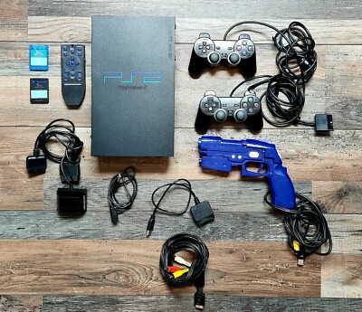 Sony Playstation 2 PS2 Bundle + Namco Guncon 2 + Fernbedienung + 2 Memory Cards 
