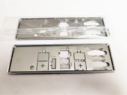 ASRock X570D4U-2L2T I/O SHIELD TYLNA METALOWA PŁYTA, Model 13G024313000AK - NOWY - Zdjęcie 4 z 4