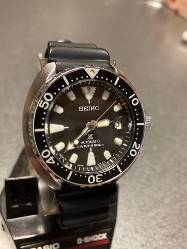 Seiko Prospex SRPC37J1 Date St. Acier Plongeurs 200M Blk SLV Automatique Montre - Photo 4 sur 10
