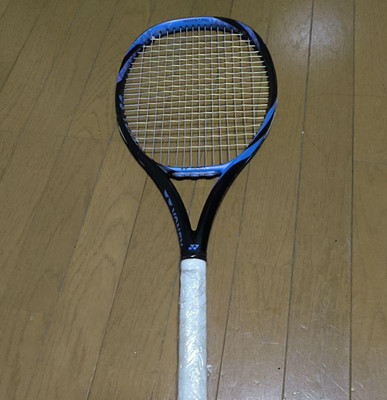 Yonex Ezone DR 100 Grip 4 1/4 Tennis Racket Racquet Excellent Condition