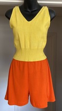Vintage 1980s Jag orange high-waisted shorts. Size 6. Excellent condition.
