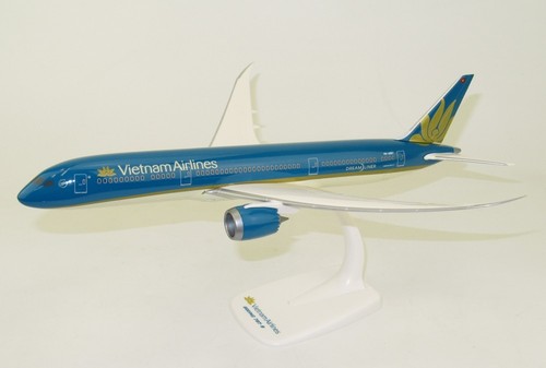 Vietnam Airlines Boeing 787-9 Dreamliner 1:200 Scale Model | PPC Holland - Foto 5 di 6