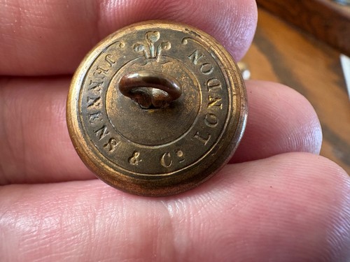 Royal Artillary British Army brass Buttons, mixed eras and types pre WW1 etc, x9 - Picture 3 of 17