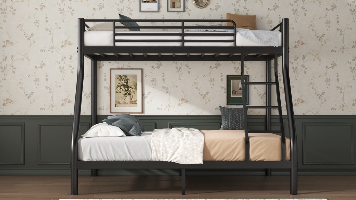 Heavy Bunk Beds Twin Over Full Size With Bottom Space & Guardrail