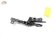 2020 - 2023 VOLVO XC60 REAR SUBFRAME CROSSMEMBER LEFT SIDE MOUNT BRACKET OEM