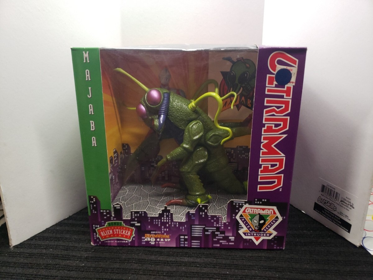 ULTRAMAN Alien Series Intruder MAJABA Action Figure Dreamworks