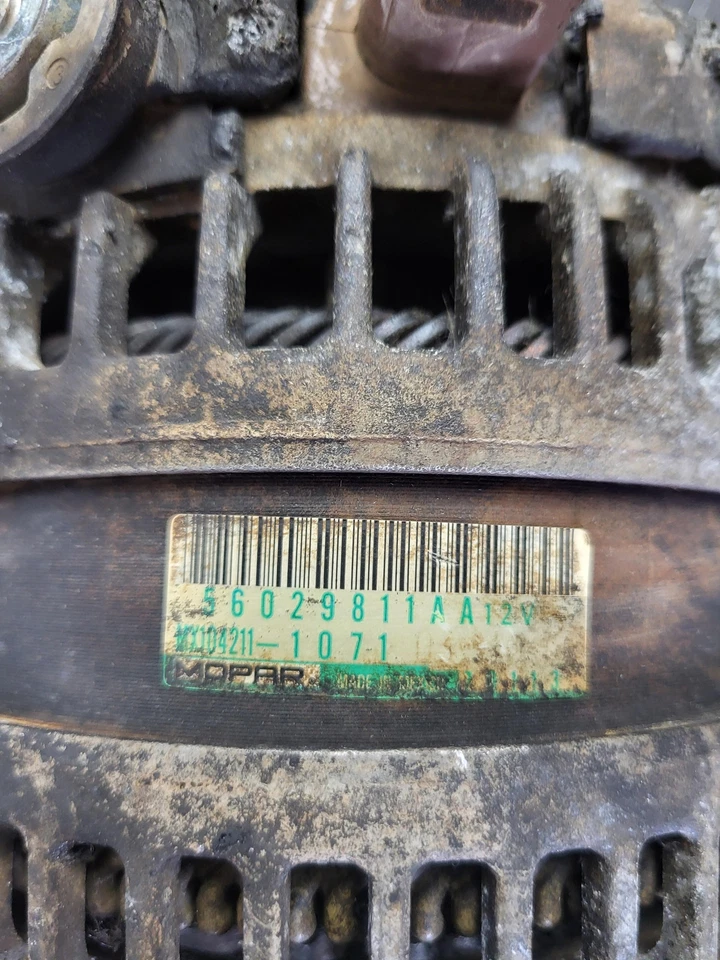 Generador alternador Jeep Wrangler 2021 2,0 L AWD usado OEM 56029811AA 18-21 Foto 4 de 4