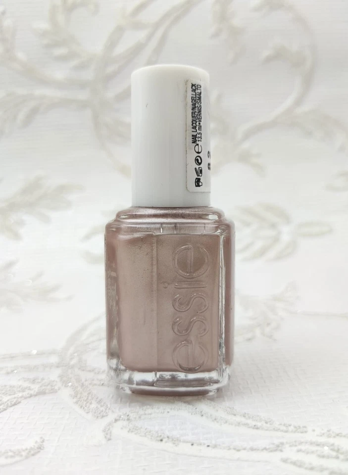 Essie Nail Lacquer Nagellack Nr.82 BUY ME A CAMEO (Beige Bronze Hell) 13,5ml NEU - Bild 3 von 3