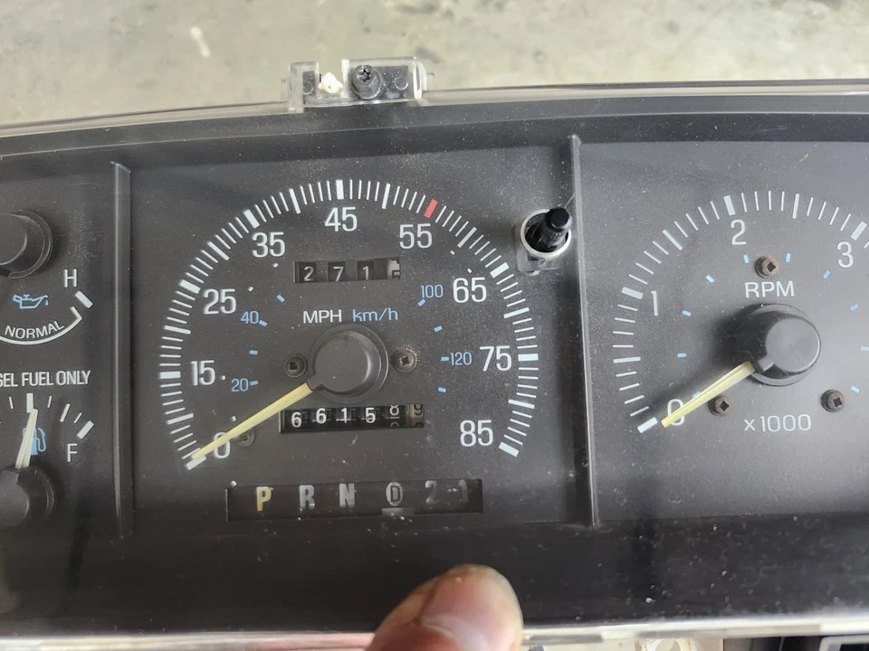 Ford F-250 F350 1987-1991 diésel velocímetro grupo tacómetro con tornillos de montaje OEM Foto 4 de 4