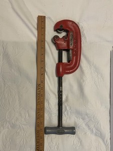 RIDGID 2A   No. 2 Heavy Duty 1/8”-2”  Pipe Cutter.    REDUCED PRICE!!!