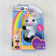 Fingerlings Gigi Magical Baby Unicorn Toys R Us Exclusive New Sealed Rare