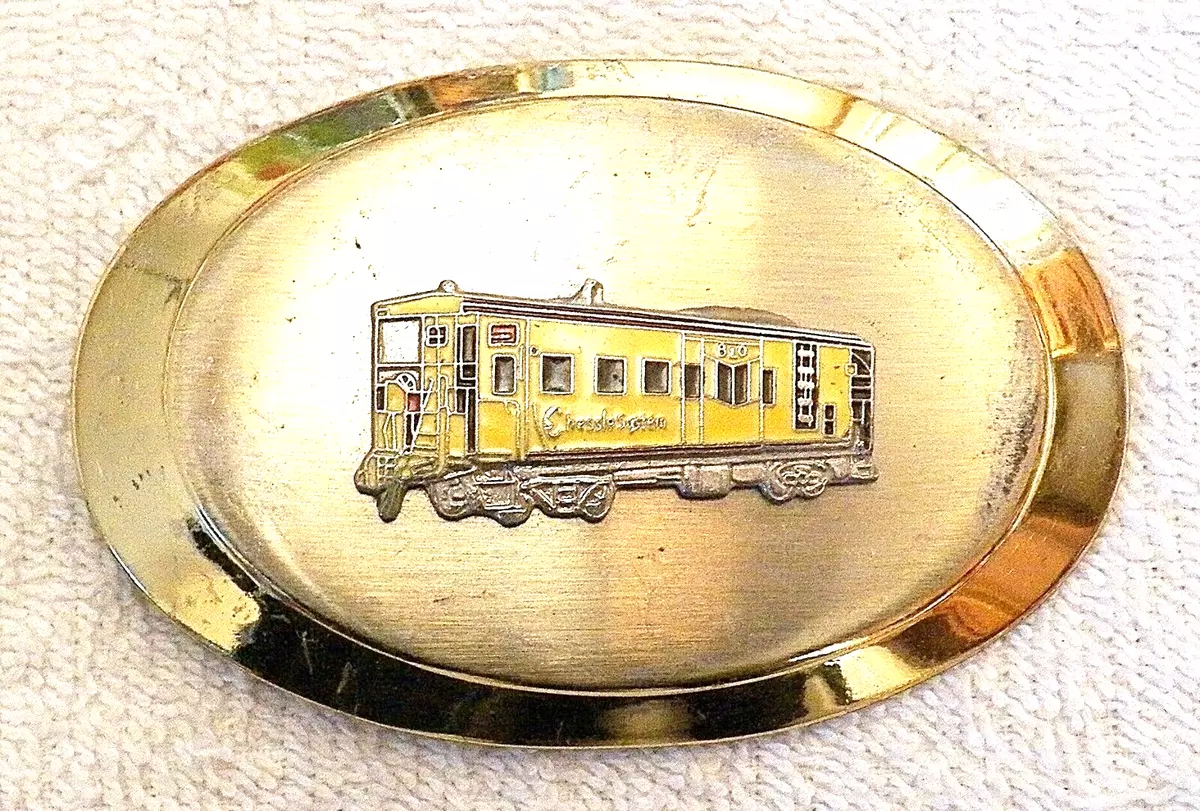 CLASSIC BELT BUCKLE RAILROAD TRAIN CAR CABOOSE ENGINEER CHESSLE GOLD TONE  BB6