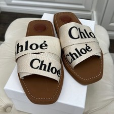 NEW IN A BOX AUTHENTIC CHLOE WOODY FLAT LOGO SANDALS SIZE 8