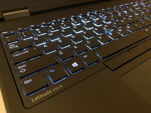 (3D-Design) DELL E5570 i7-6820HQ 2TB SSD 32GB 15.6 FHD Radeon R7 Backlit HDMI - Picture 6 of 11