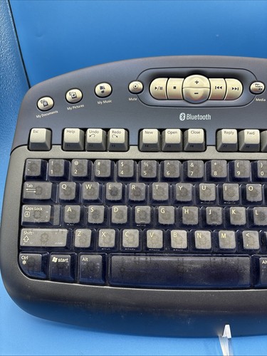 Microsoft Optical Desktop Elite for Bluetooth Keyboard USB Receiver Not Included - Picture 3 of 7
