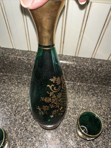 Juego De Colección 7 Jarra Decantadora Cordiales Vidrio Verde Borde Dorado Pintado a Mano Floral - Imagen 6 de 14
