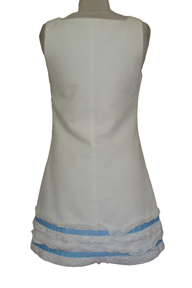 Vestido De Colección Y2K Betsey Johnson Blanco Algodón Piqué Crochet Encaje Azul Cinta Borde 6 Foto 3 de 4