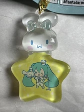 Sanrio MAX LIMITED 1 CINNAMOROLL HATSUNE MIKU Hanger Keychain Backpack Bag Clip