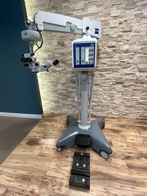 Carl Zeiss OPMI Visu 200 Ophthalmic Surgical Microscope on S8 Stand Rolling Base
