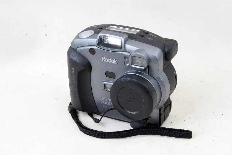 TESTED Kodak DC290 Zoom digital camera 2.1mp - 1999 - Image 3 of 4