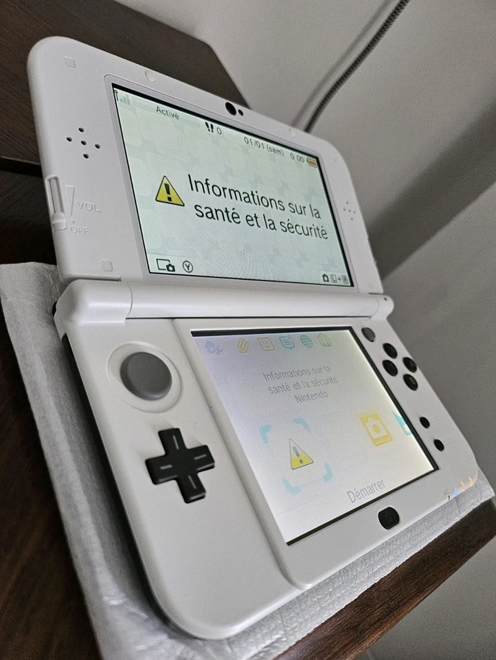 Nuevo Nintendo 3DS XL Fire Emblem Fates Edición Limitada + Juego Edición Limitada  Foto 2 de 4