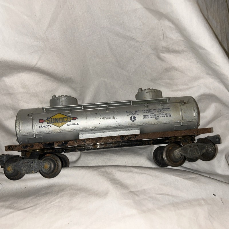 Lionel O Gauge #6465 Sunoco Two Dome Tank Car Post War Era Without Box Vintage