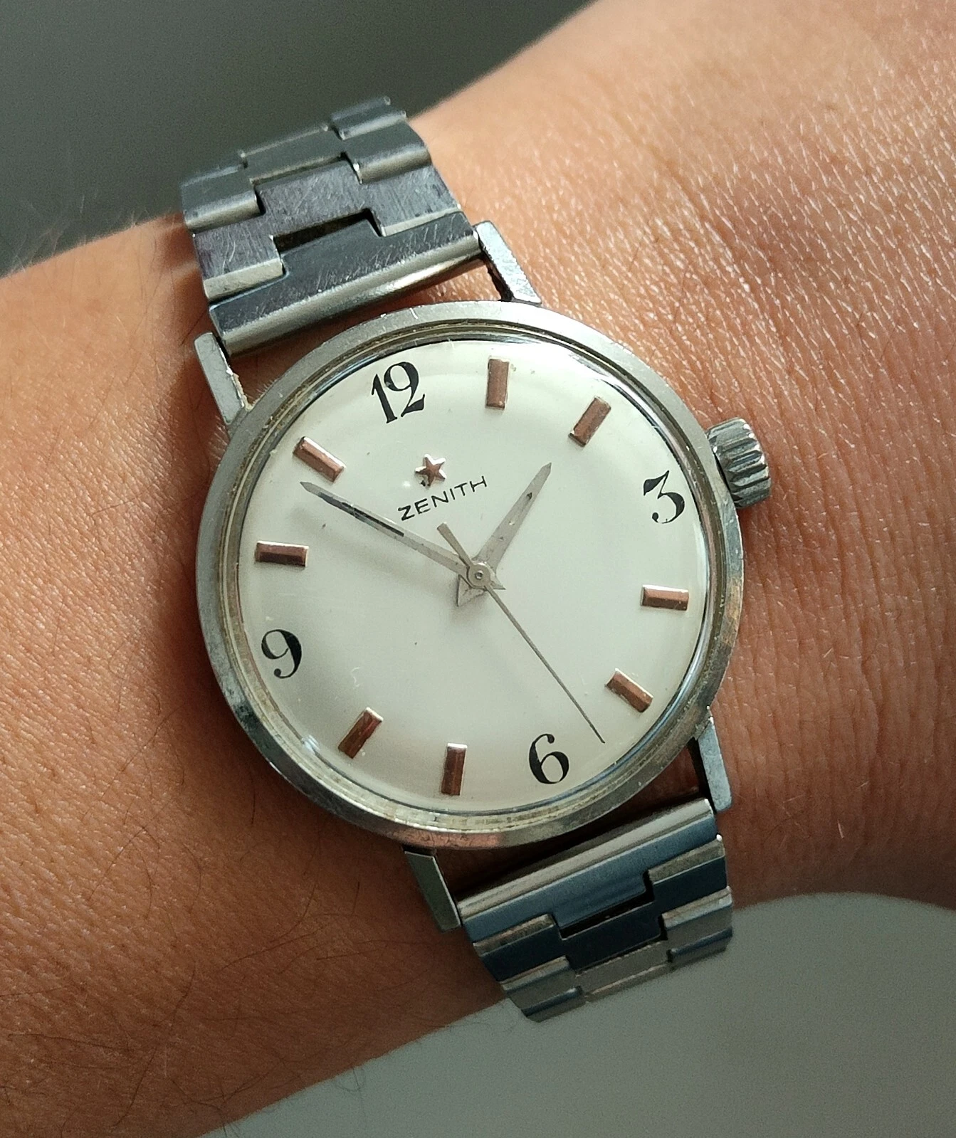Zenith — ANTIQUE Zenith Stellina 2542 1970s MECHANICAL OLD WRIST WATCH