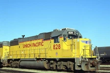 ORG SLIDE UP 828 GP38-2 NOSE WINGS