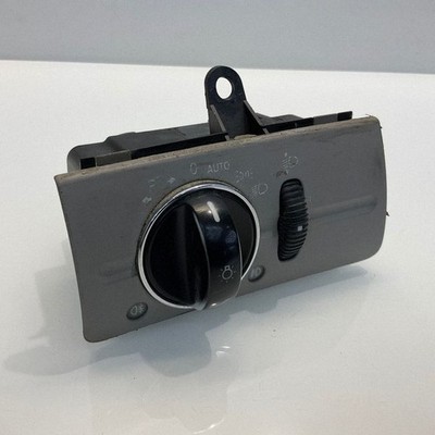 Mercedes-Benz E W211 2003 Lichtschalter 2115450904 JON38366