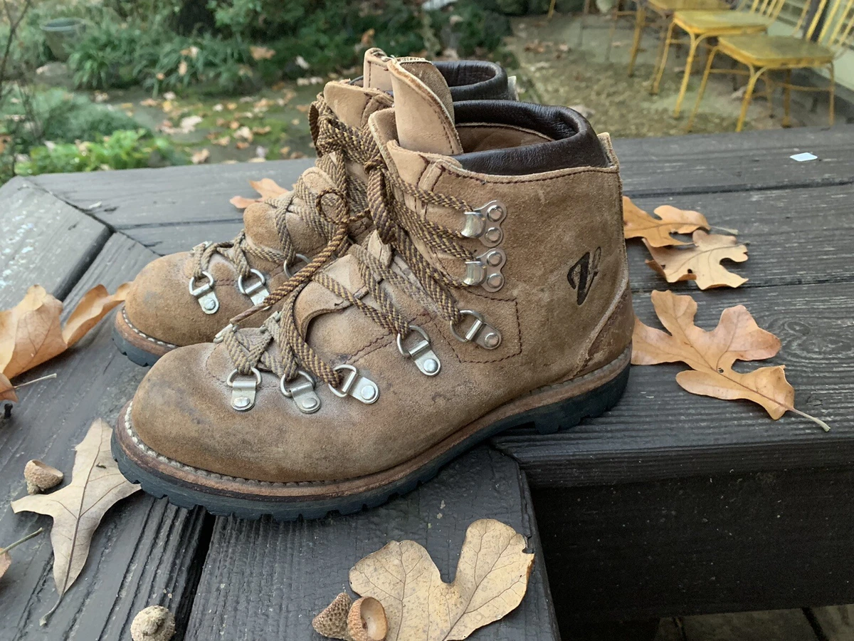 Vintage hiking boots clearance ebay