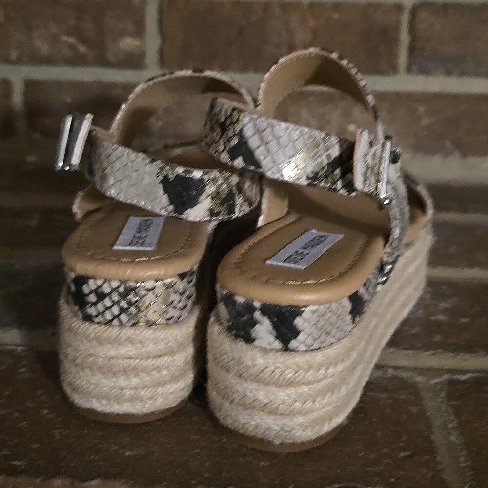 Steve Madden Fifer Metallic Snake Buckle 2.5" Rop… - image 3